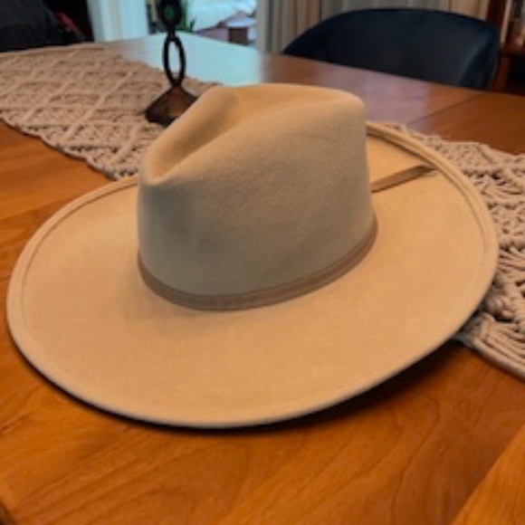 Wool Felt Hat‎ VTG Eric Javits NY Cloche Wide Brim Travel Designer Tan Packable Bow Cloche I Packable Sun Hat with UPF 50+ | Eric Javits main image 2